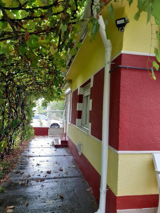Kereki Retro Vendeghaz Apartment Kerekegyháza Екстериор снимка